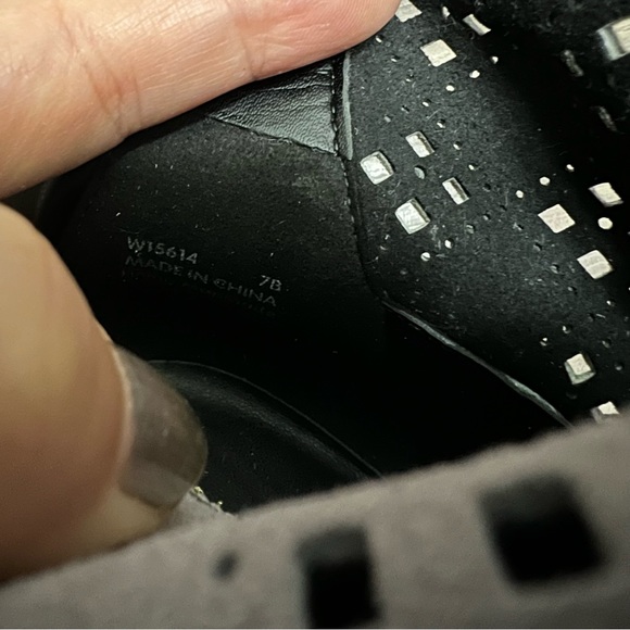 Cole Haan Jayne Lassercut Bootie Womens 7 B gray suede bootie - Picture 8 of 11